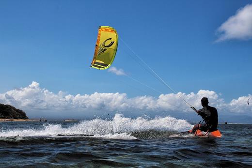 Kitesurfing